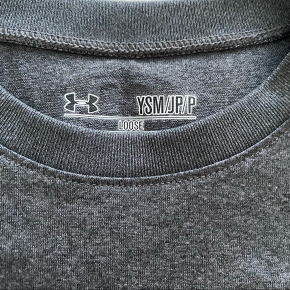 Under Armour | Girls Big Logo Heat Gear Shirt - Picture 3 of 5